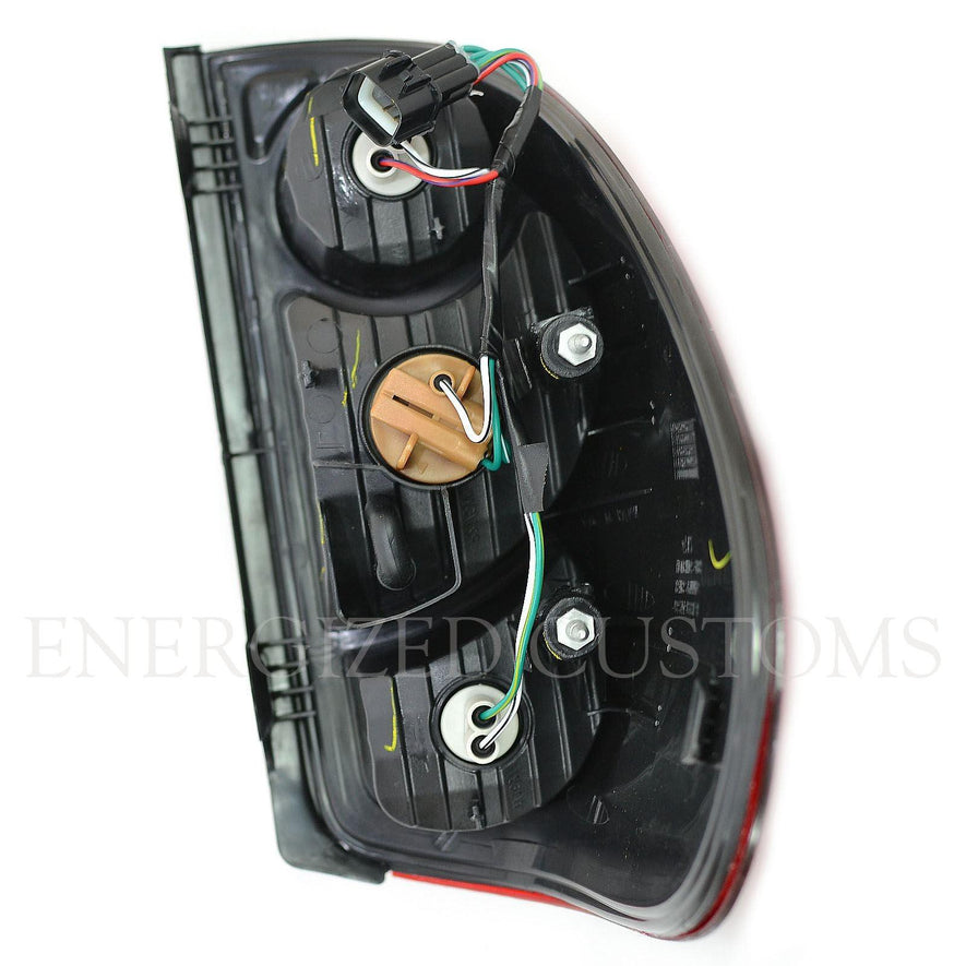 Mitsubishi L200 Pickup 2006-2015 Rear Tail Light Drivers Side Right O/S - Spares Hut